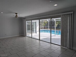 256 SE 46th Ter in Cape Coral, FL - Building Photo - Building Photo