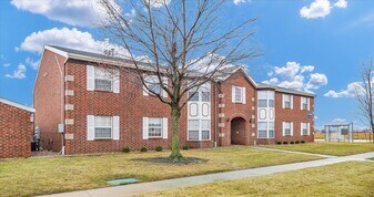 Parkview Apartments in Normal, IL - Building Photo