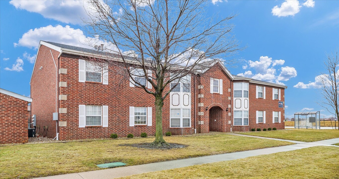 Parkview Apartments in Normal, IL - Building Photo