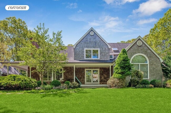 property at 19 Grape Arbor Ln