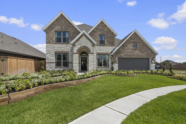 21106 Bella Coral Dr