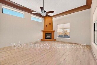 13413 Summit Hills Pl NE in Albuquerque, NM - Building Photo - Building Photo