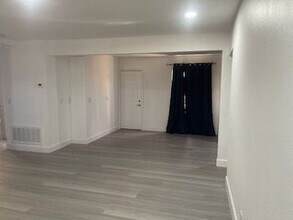 900 S G, Unit WAITWTOK in Perris, CA - Building Photo - Building Photo