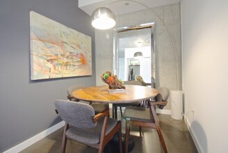 649 W Division St in Chicago, IL - Building Photo - Building Photo