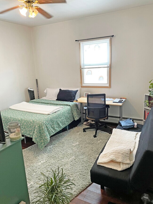 15 Ashford St, Unit 1 in Boston, MA - Foto de edificio - Building Photo