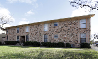 Rothington Place in Dallas, TX - Foto de edificio - Building Photo