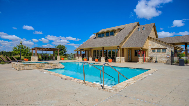 Oak Hollow in Seguin, TX - Foto de edificio - Building Photo