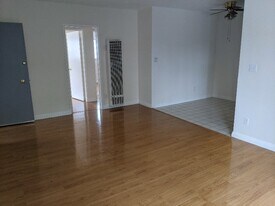 6650 Beck Ave in Los Angeles, CA - Building Photo