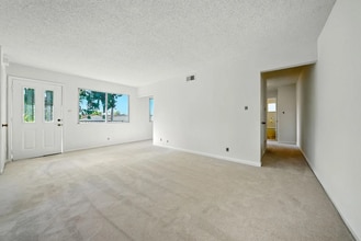 1264 Bouret Dr, Unit 4 in San Jose, CA - Foto de edificio - Building Photo