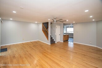 200 Sterling Pl in Highland, NY - Building Photo - Building Photo