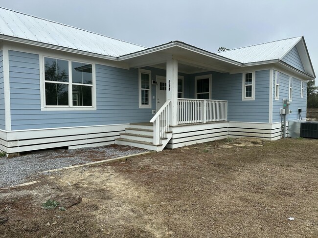 524 N Raphael Rd in Defuniak Springs, FL - Building Photo - Building Photo