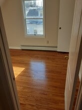 184 Thames St in Groton, CT - Foto de edificio - Building Photo