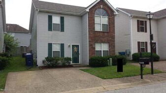 12406 Kiawah Ct in Louisville, KY - Building Photo