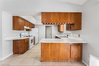 6513 Capricorn Dr in Las Vegas, NV - Building Photo - Building Photo