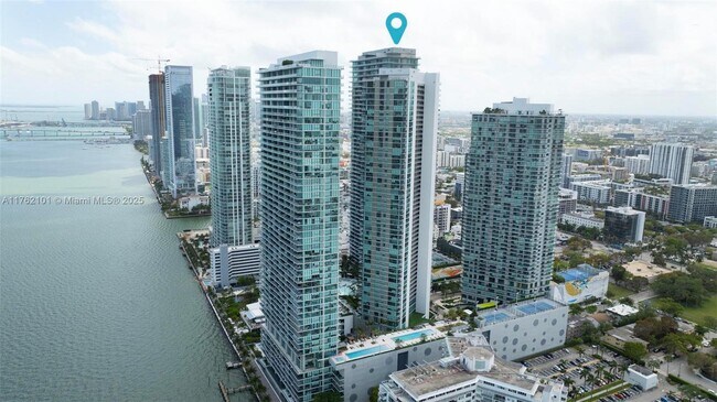 650 NE 32nd St, Unit # 4903 in Miami, FL - Building Photo - Building Photo