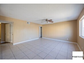 2713 E Jones Ave in Phoenix, AZ - Building Photo - Building Photo