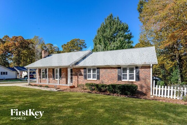 104 Vermont Dr in Stanley, NC - Building Photo - Building Photo