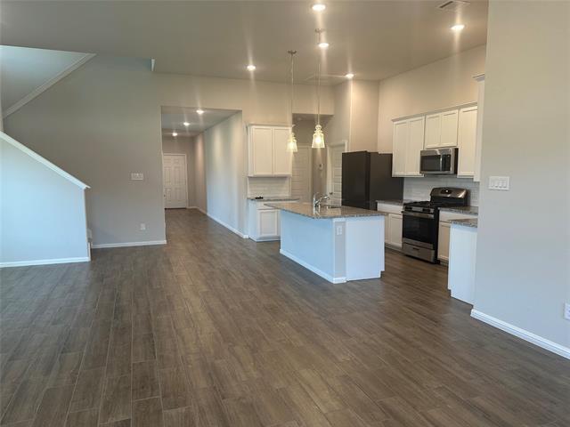 10013 Whitebark St in Providence Village, TX - Building Photo - Building Photo