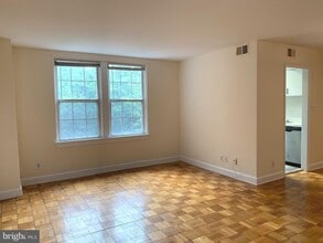 26 S Old Glebe Rd in Arlington, VA - Foto de edificio - Building Photo