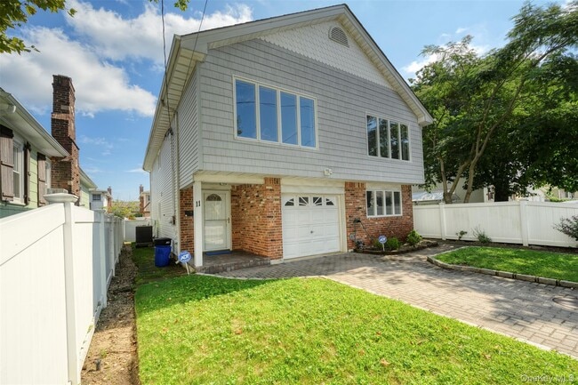 11 7th St in Bayville, NY - Building Photo - Building Photo