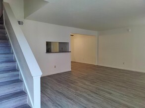 12618 Ashford Meadow Dr-Unit -B in Houston, TX - Building Photo - Building Photo
