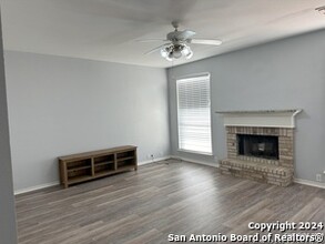 24607 Long Arrow in San Antonio, TX - Building Photo - Building Photo