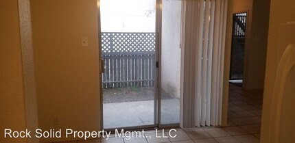 4601 Carlisle Blvd NE-Unit -Unit E3 in Albuquerque, NM - Building Photo - Building Photo