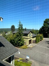 26519 NE Valley St in Duvall, WA - Building Photo - Building Photo