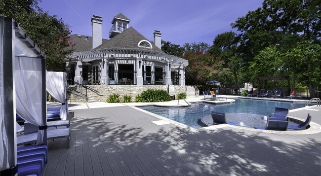 11915 Stonehollow Dr, Unit 1023 in Austin, TX - Foto de edificio - Building Photo