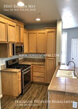 8860 Brecon Way in Elk Grove, CA - Building Photo - Building Photo