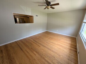 1451 Widefields Ln in St. Louis, MO - Building Photo - Building Photo