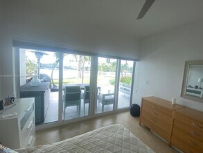 6580 Indian Creek Dr in Miami Beach, FL - Building Photo - Building Photo