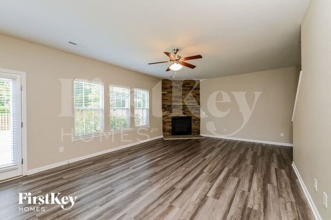 5507 Misty Hill Cir in Clemmons, NC - Building Photo - Building Photo