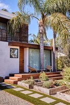 837 Flower Ave in Los Angeles, CA - Building Photo