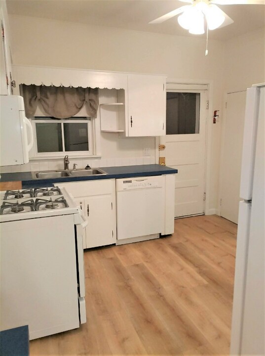 75-77-77 Front St in Burlington, VT - Building Photo
