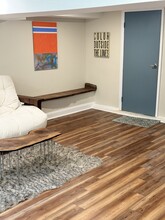 908 Asbury Ter, Unit Studio Unit in Philadelphia, PA - Building Photo - Building Photo