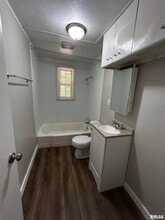 108 Oakdale Rd in East Peoria, IL - Building Photo - Building Photo