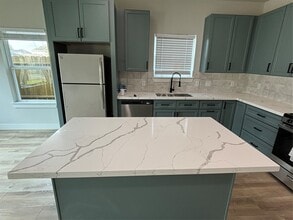 3604 Dennis St in Houston, TX - Building Photo - Building Photo