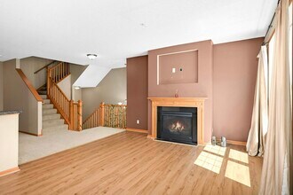 15531 Eagle Shore Dr in Apple Valley, MN - Building Photo - Building Photo