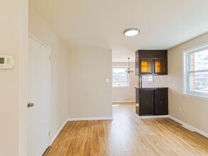 1826 Tomlinson Rd in Philadelphia, PA - Building Photo - Building Photo