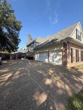 408 Hidden Oaks Cir in Shreveport, LA - Building Photo - Building Photo