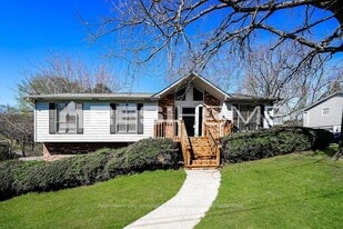 5838 Willow Crest Dr