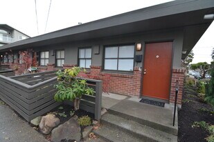 1532 NW 51st St, Unit 1