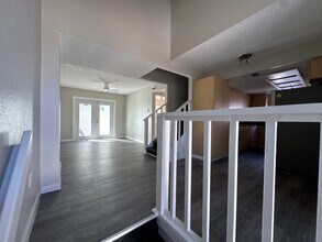 7023 Oakwood Dr in New Port Richey, FL - Building Photo - Building Photo