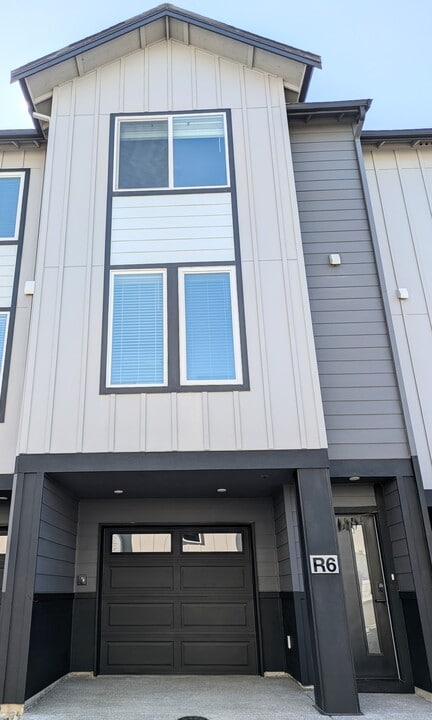 14707 87th Ave SE in Snohomish, WA - Building Photo
