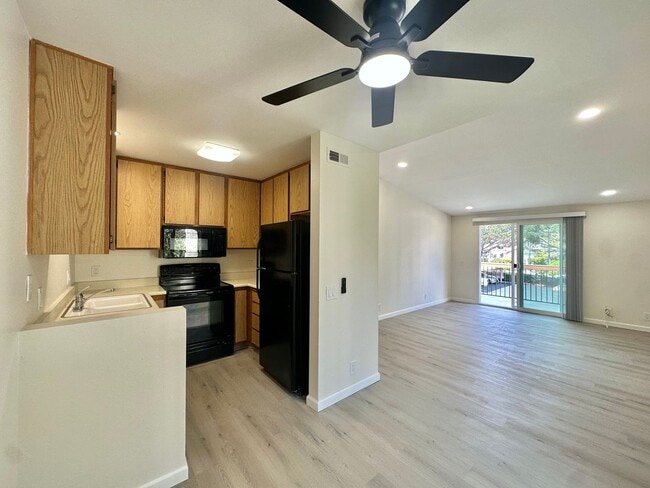 property at 4065 Porte La Paz
