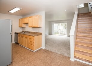 The Modern at Canyon Creek in Vancouver, WA - Building Photo - Building Photo