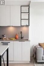 740-740 Dupont St in Toronto, ON - Building Photo - Building Photo