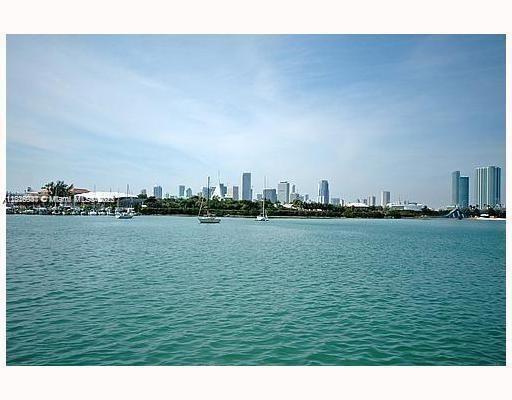 property at 1140 Venetian Way