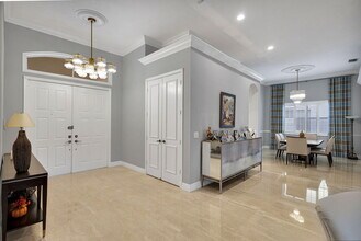 101 Sedona Way in Palm Beach Gardens, FL - Building Photo - Building Photo